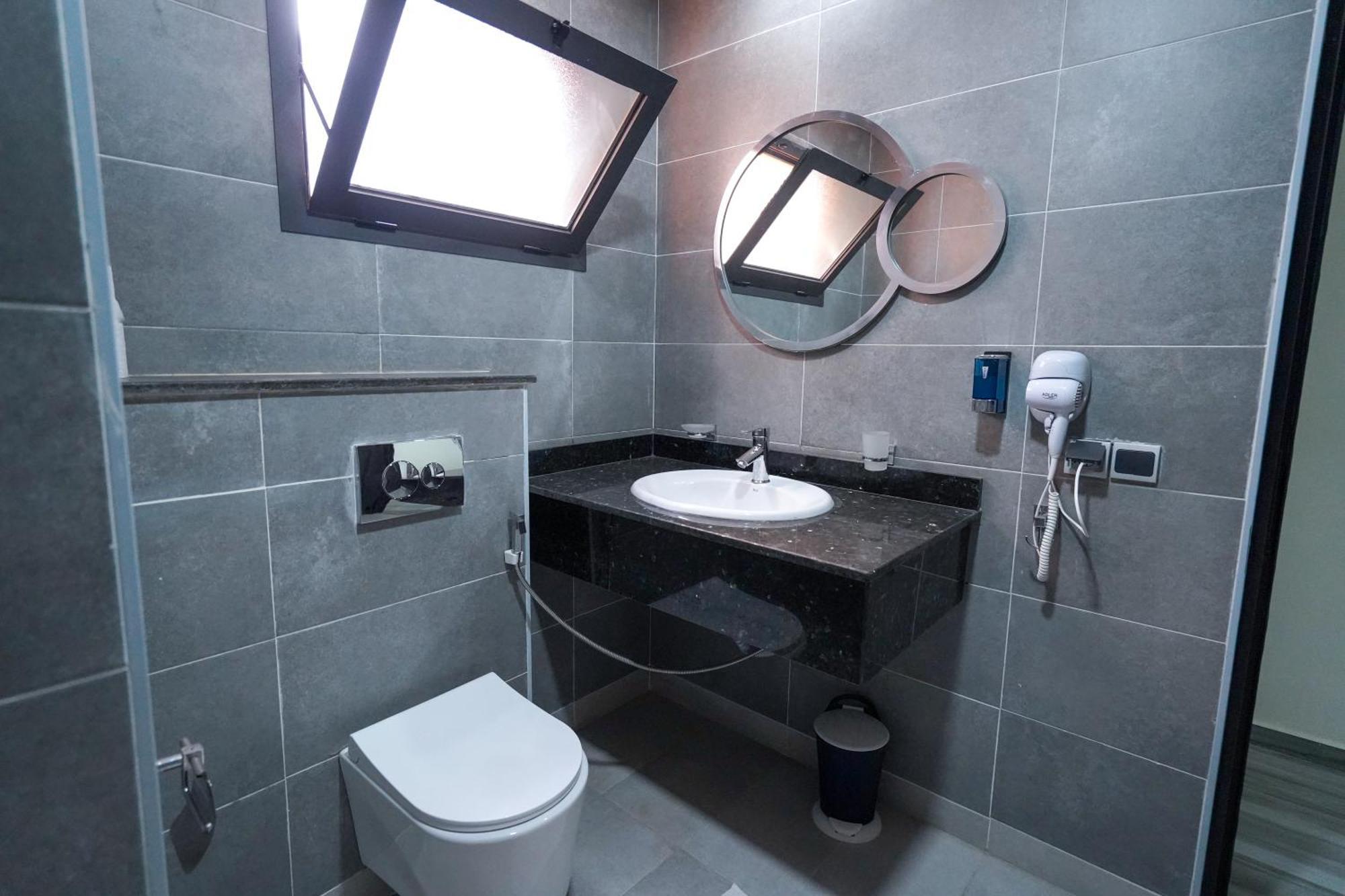 Fekri Hotel Meknès Екстериор снимка