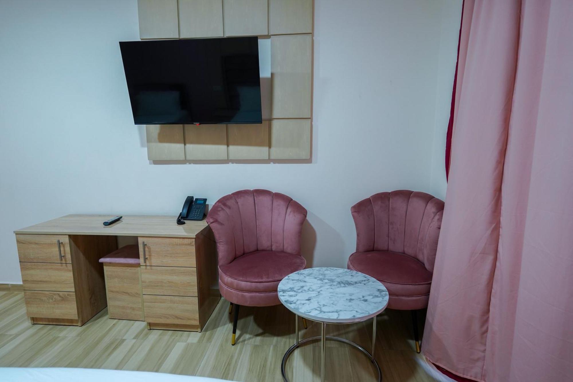 Fekri Hotel Meknès Екстериор снимка