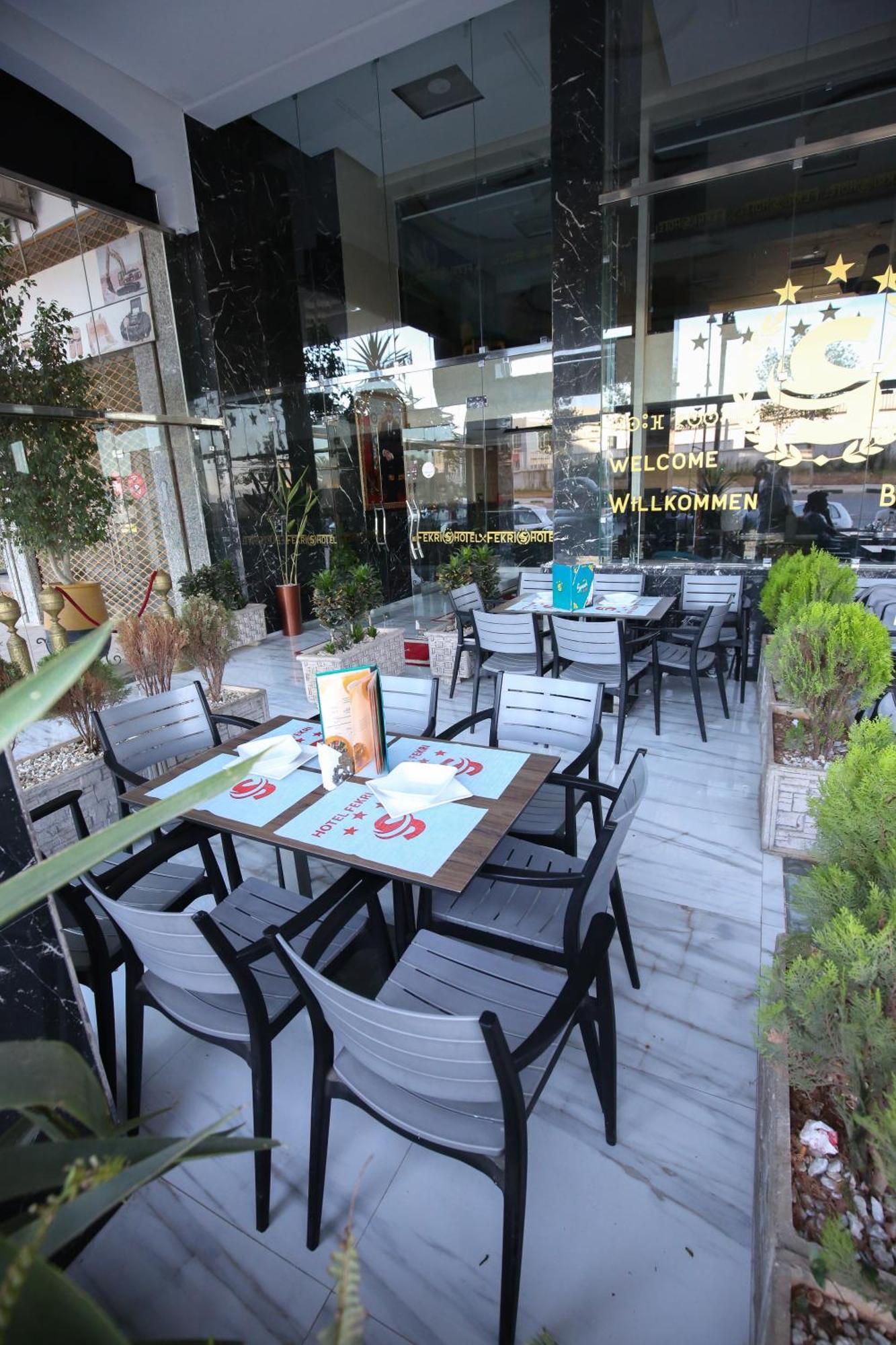 Fekri Hotel Meknès Екстериор снимка