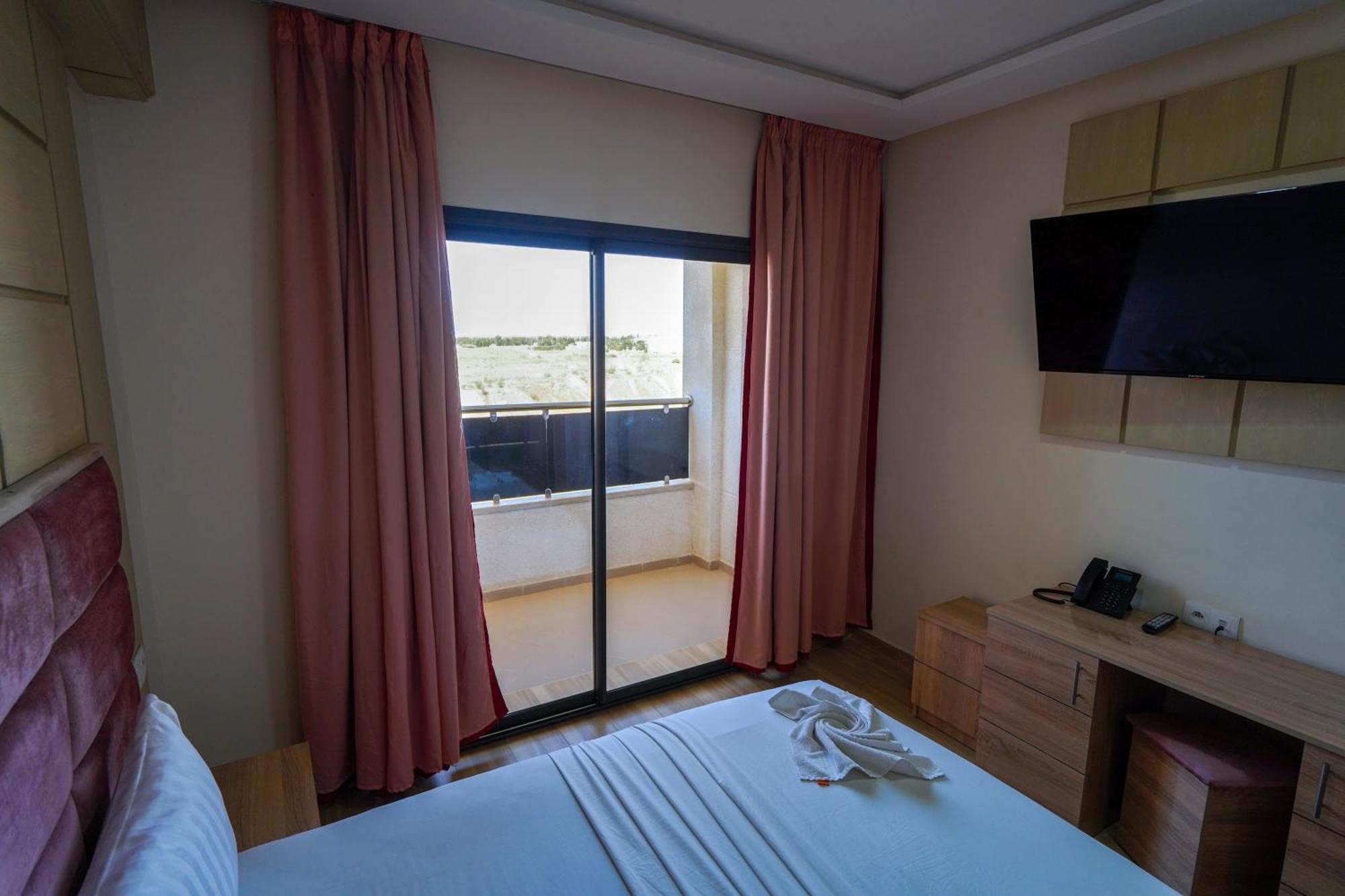 Fekri Hotel Meknès Екстериор снимка