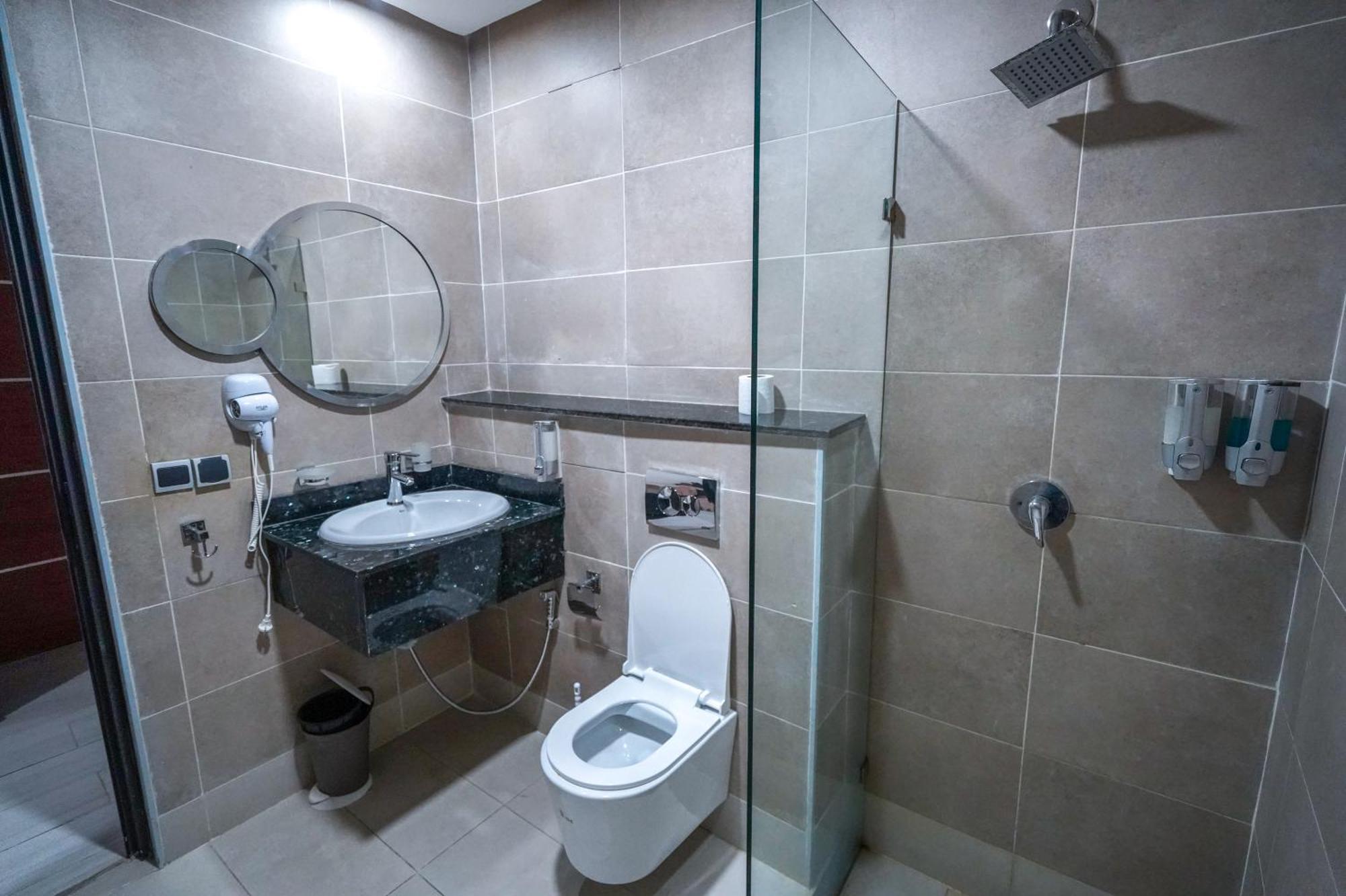 Fekri Hotel Meknès Екстериор снимка