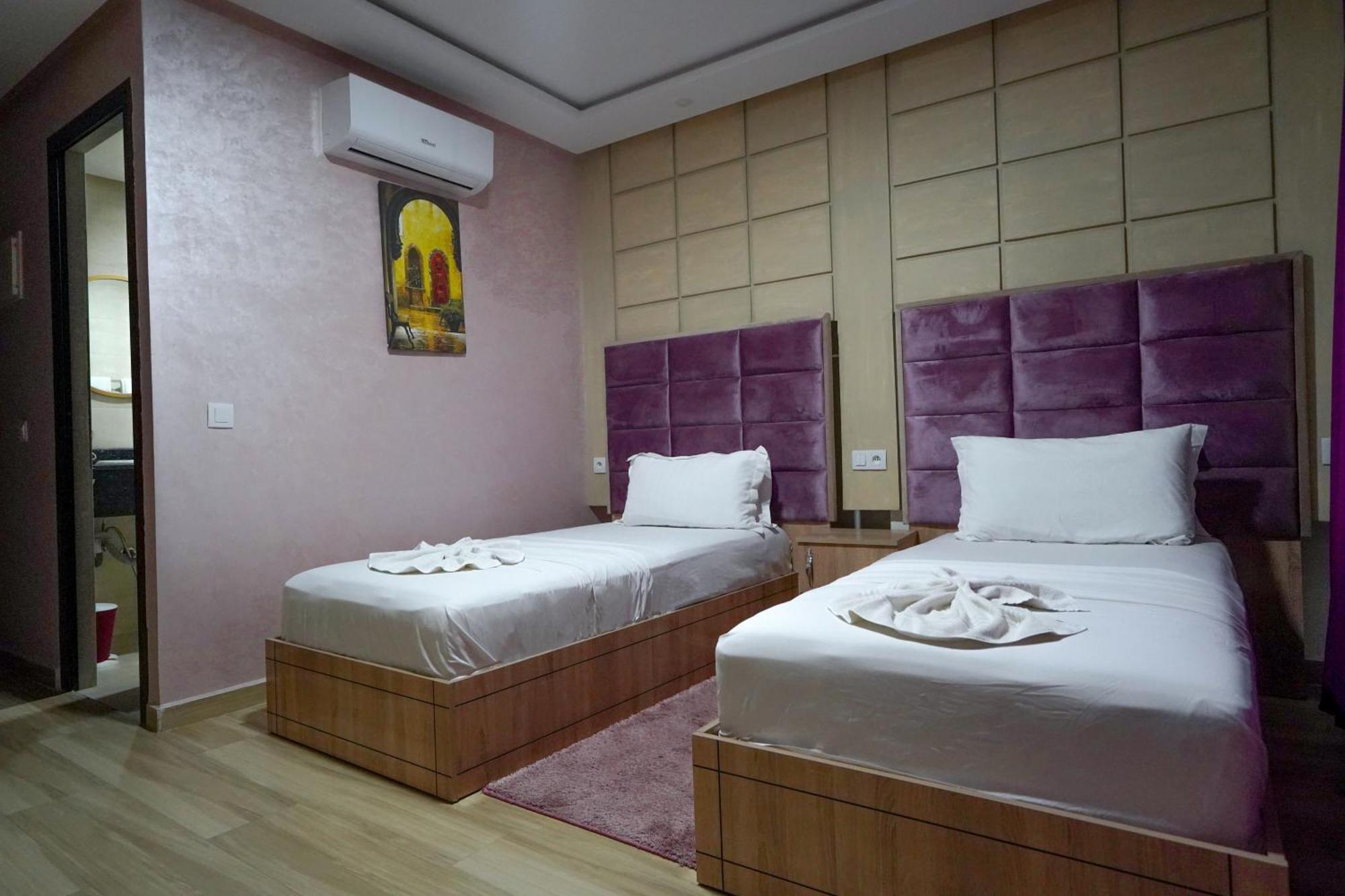 Fekri Hotel Meknès Екстериор снимка